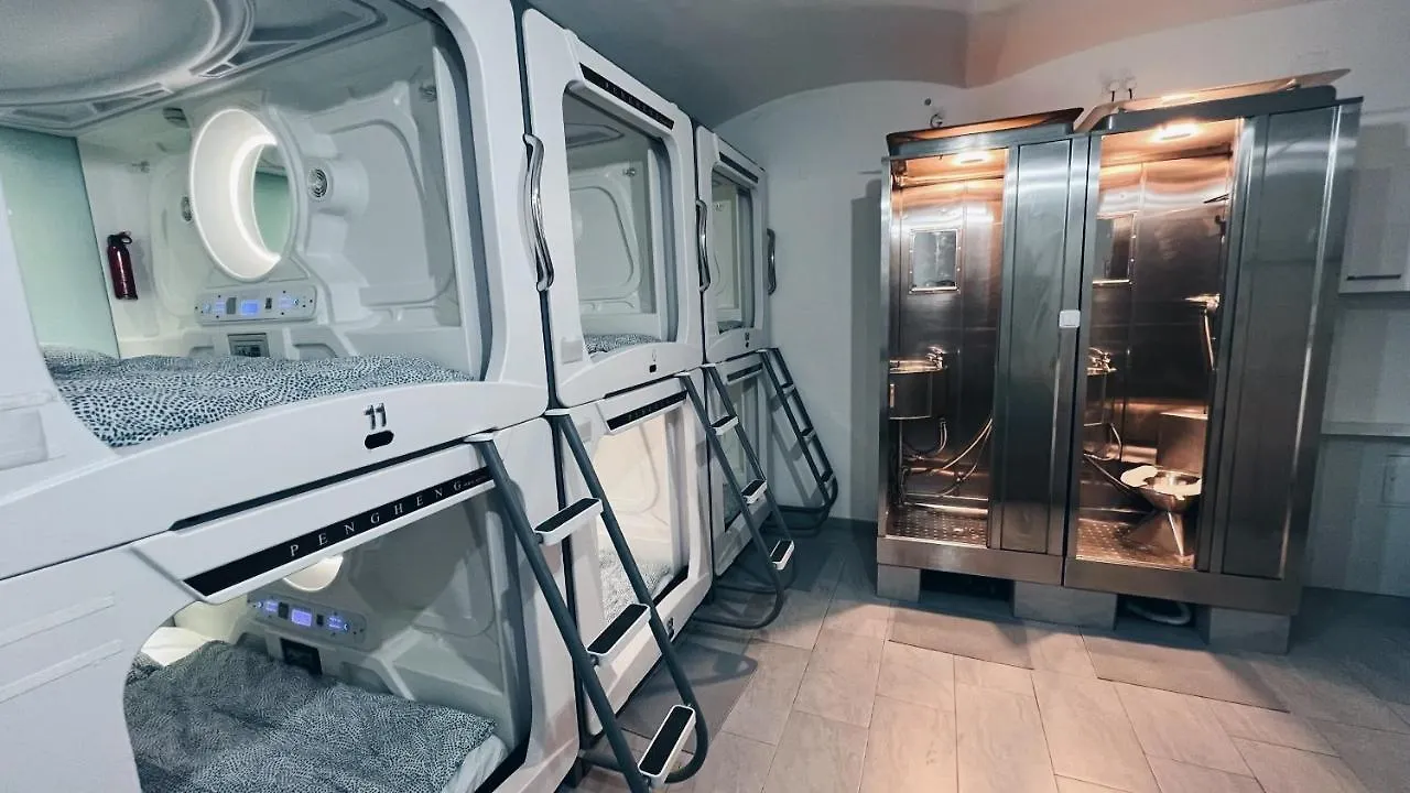 Space One Vienna - Apartment 1 0*,